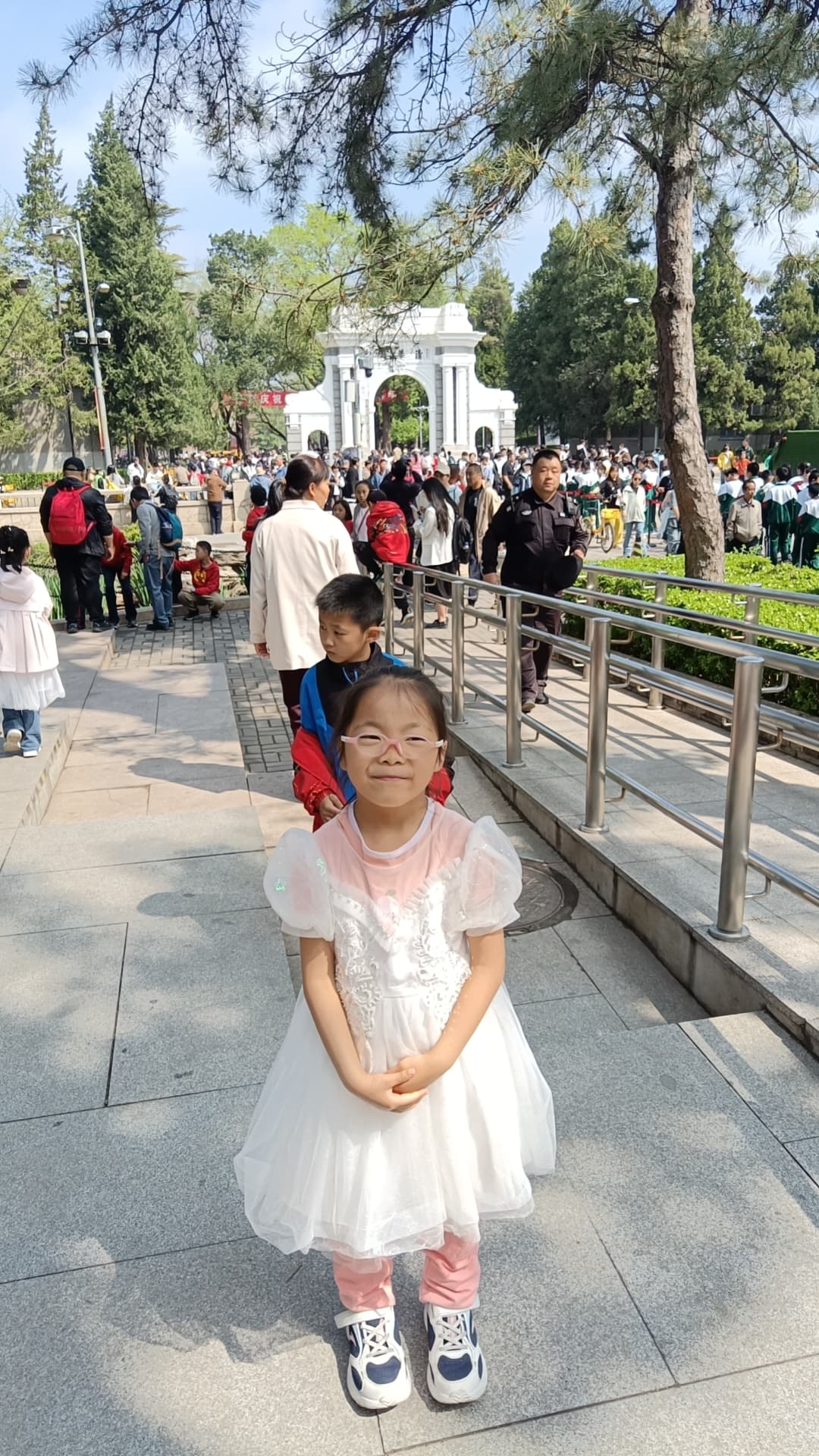 杨晰雯