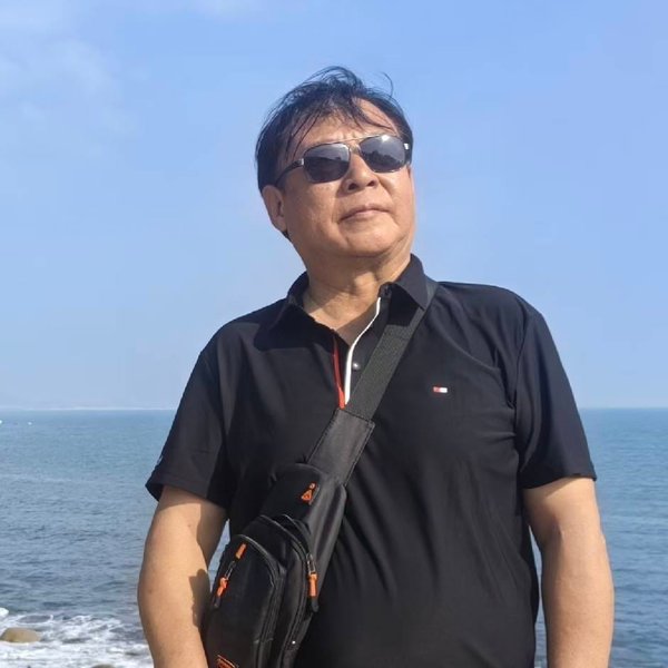 田园交响青少年公益乐团戴方老师 原河南交响乐团中提琴演奏家