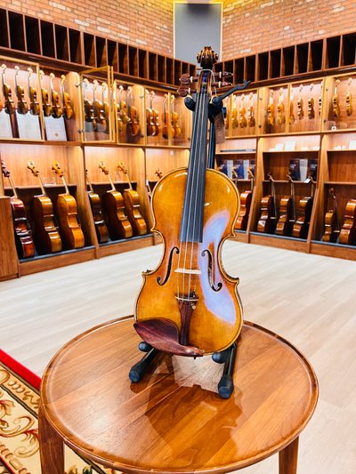 Violin Temple Treasure Hall Collection No. 200180