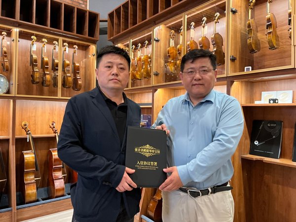 Violin Temple Luthier Interview Series, Episode 4: Yang Jinlong — An Internationally Awarded Luthier from a Mountain Village, Writing a New Chapter in Chinese Lutherie with Full-Category Mastery