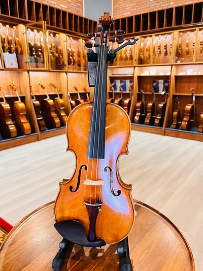 Zhou Xinjun · Stradivari Model Violin #200066